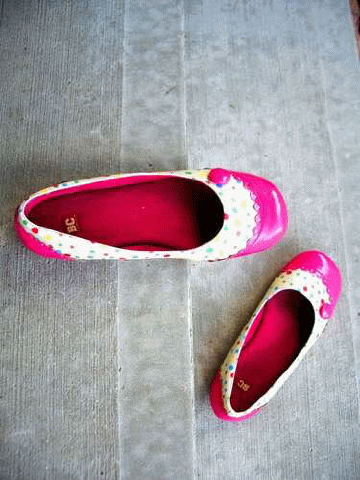 Pink Shoes picture